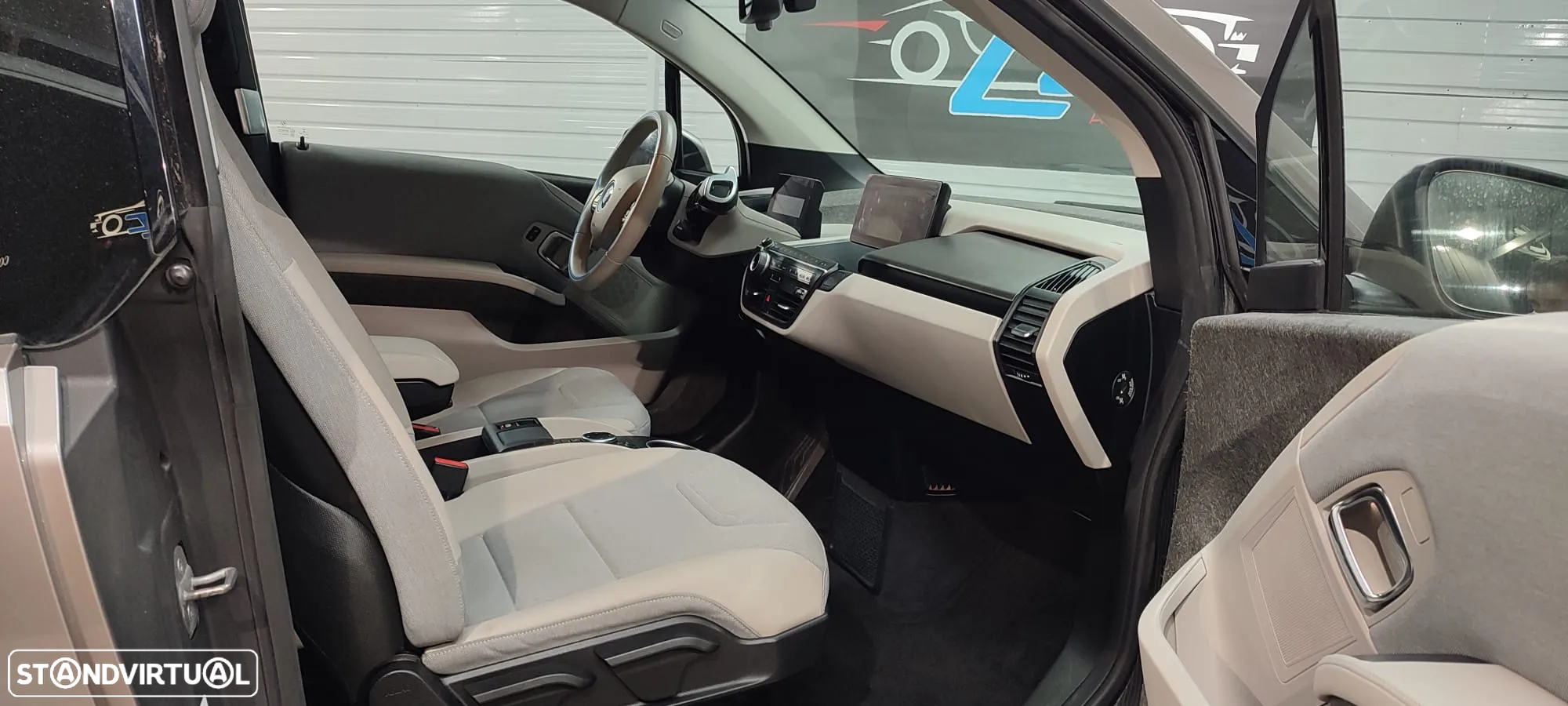 BMW i3 (60 Ah) - 13