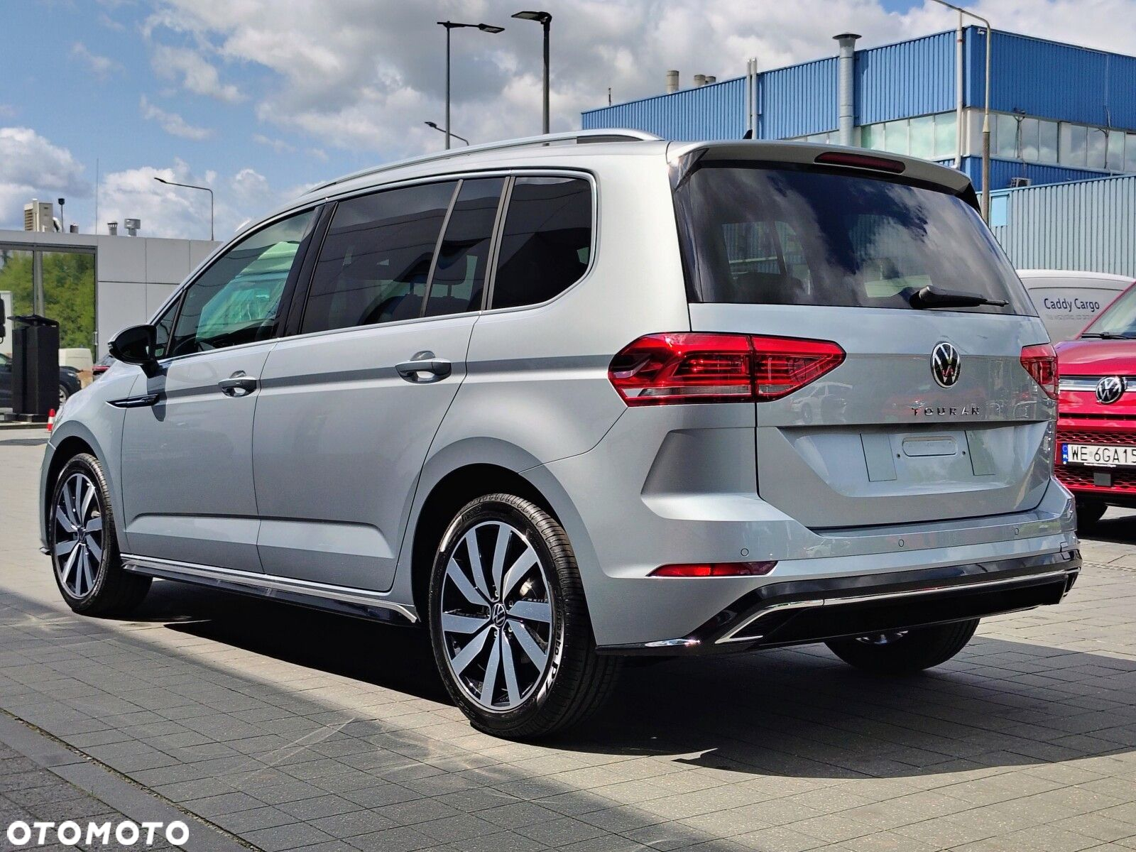 Volkswagen Touran - 4