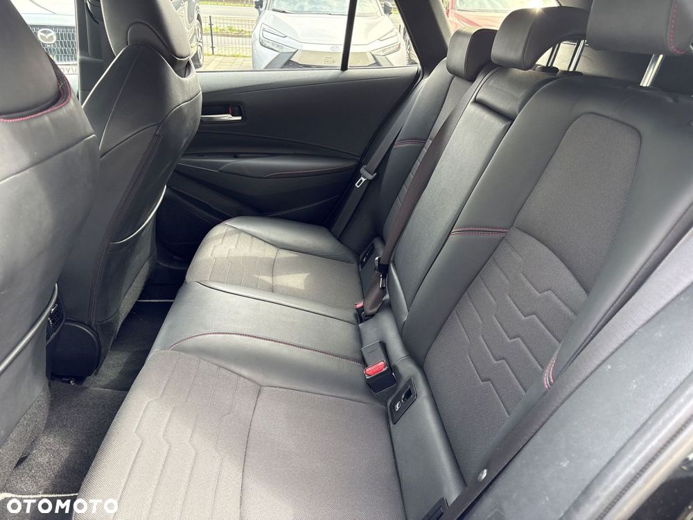 Toyota Corolla 2.0 Hybrid Executive - 16