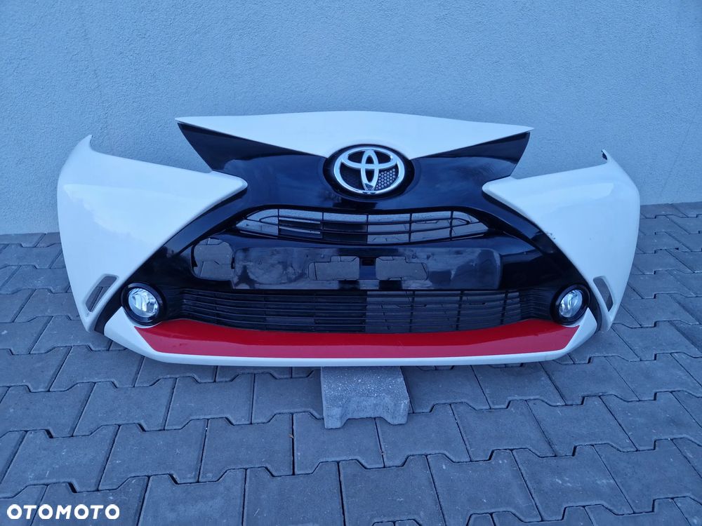 Zderzak Toyota Aygo II 2014 - - 1
