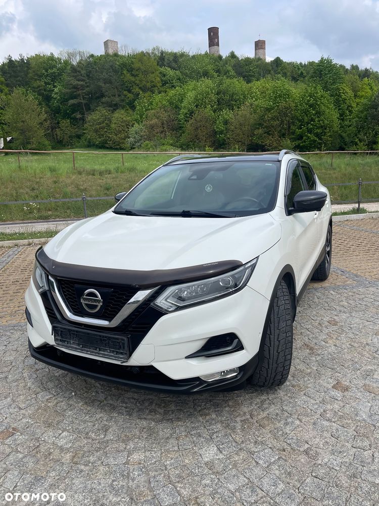 Nissan Qashqai 1.6 dCi Xtronic TEKNA+ - 1
