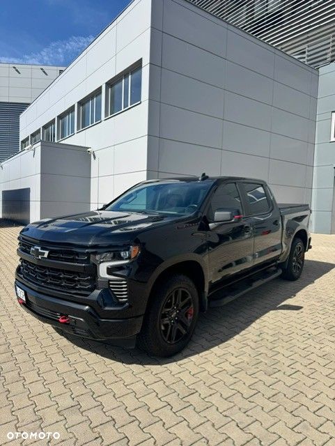 Chevrolet Silverado - 4