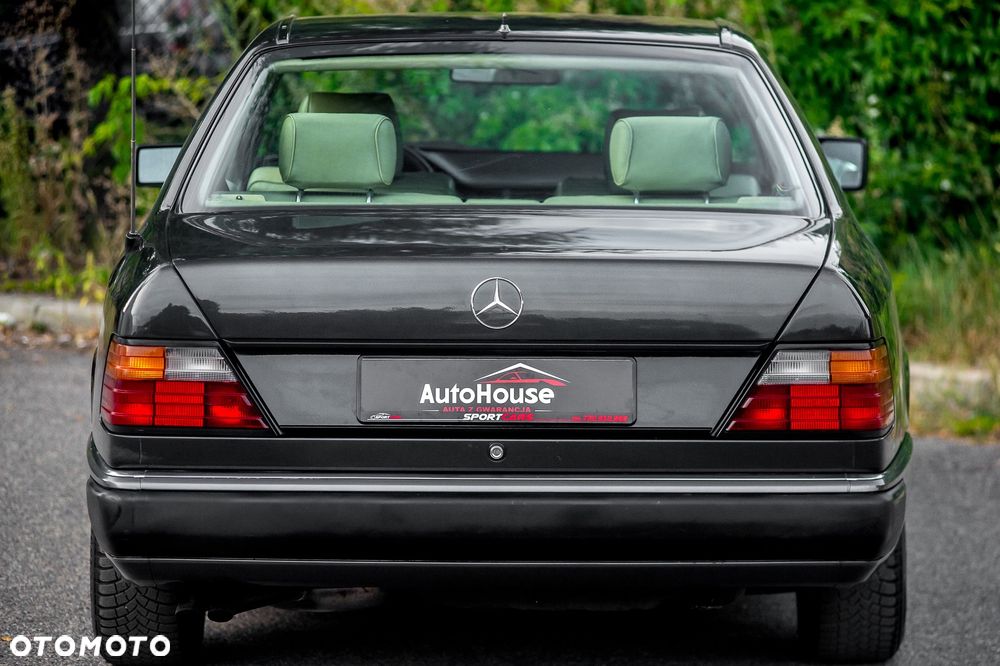 Mercedes-Benz W124 (1984-1993) - 11