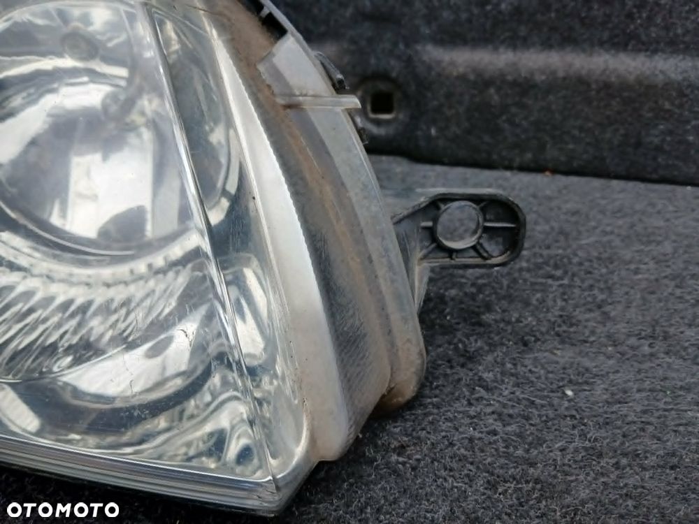 Fiat Punto II Lift Lampa przednia prawa - 3