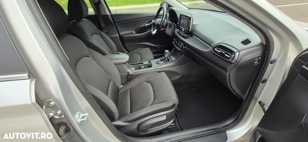 Hyundai i30 Kombi 1.6 CRDI DCT Passion - 6