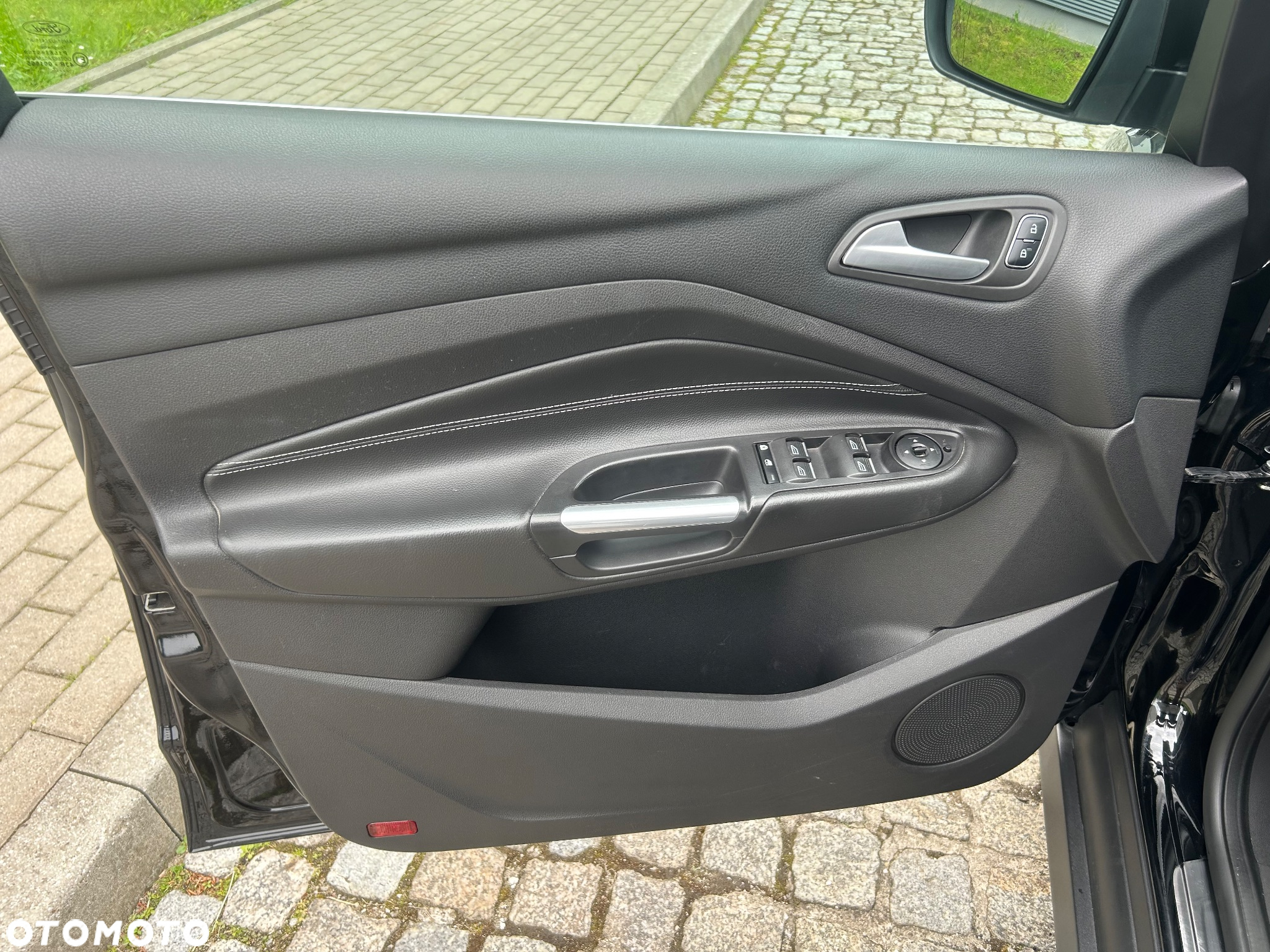 Ford C-MAX 1.5 EcoBoost Start-Stop-System Titanium - 34