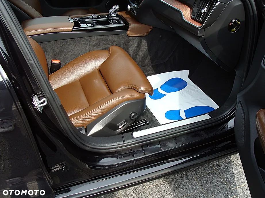 Volvo V60 T6 AWD Recharge Geartronic Inscription Expression - 11