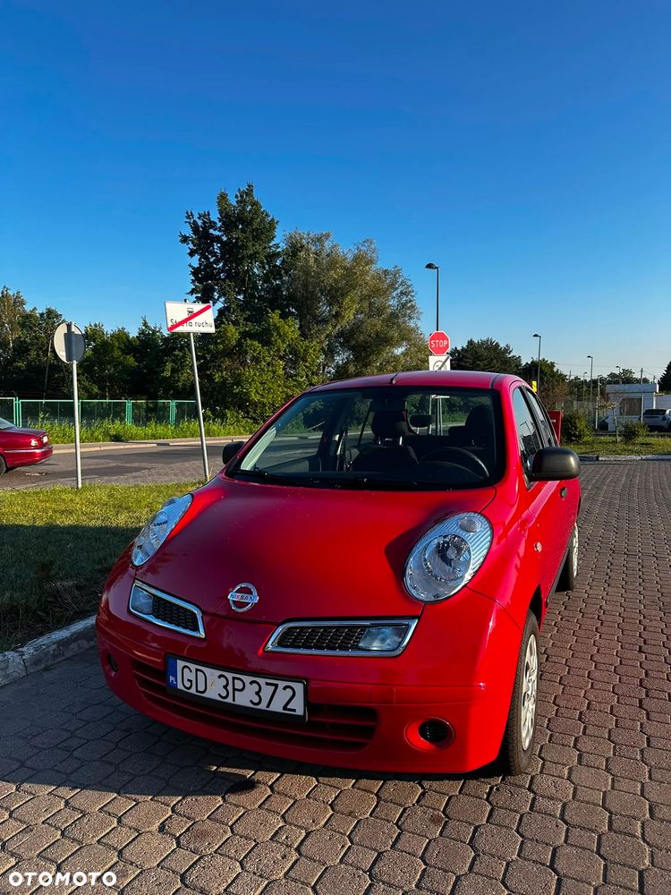 Nissan Micra - 1