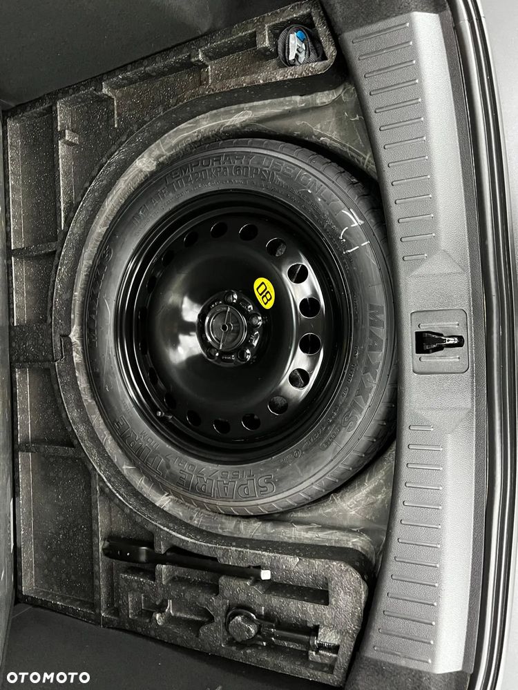 Ford Kuga - 10