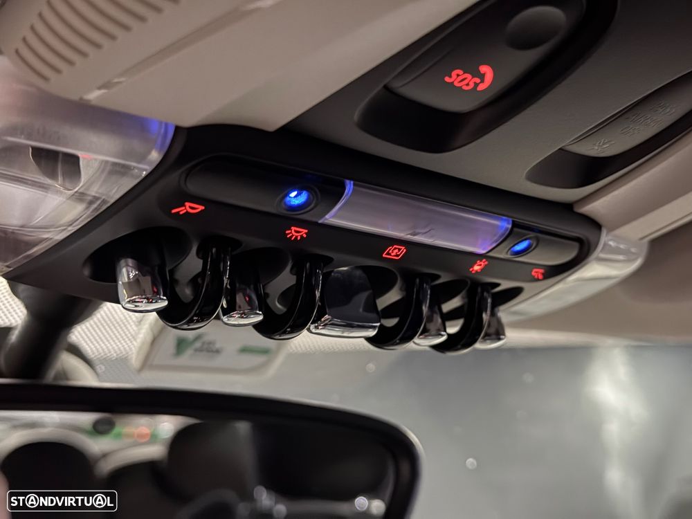 MINI 5 Portas Cooper D - 11