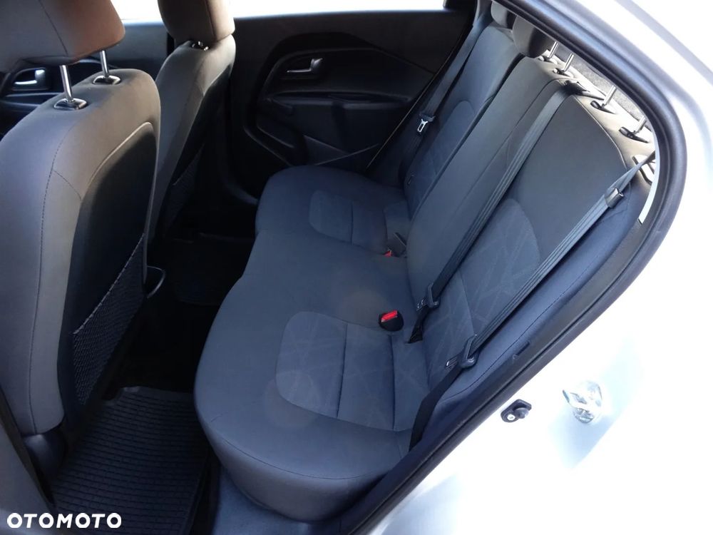 Kia Rio 1.2 Edition 7 - 21