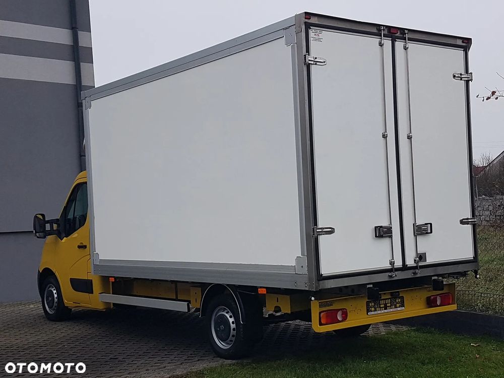 Renault MASTER KONTENER 8EP 4,21x2,23x2,22 KLIMA MANUAL KRAJOWY 6-BIEGÓW - 2