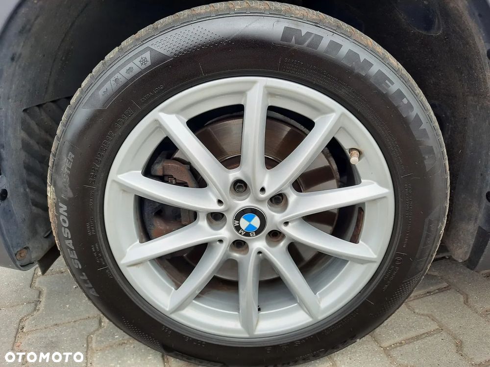 BMW X1 xDrive20i - 11