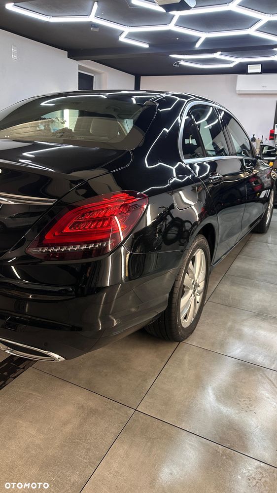 Mercedes-Benz Klasa C 180 Business Edition 9G-TRONIC - 16