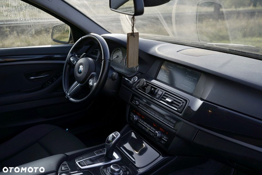 BMW Seria 5 - 12