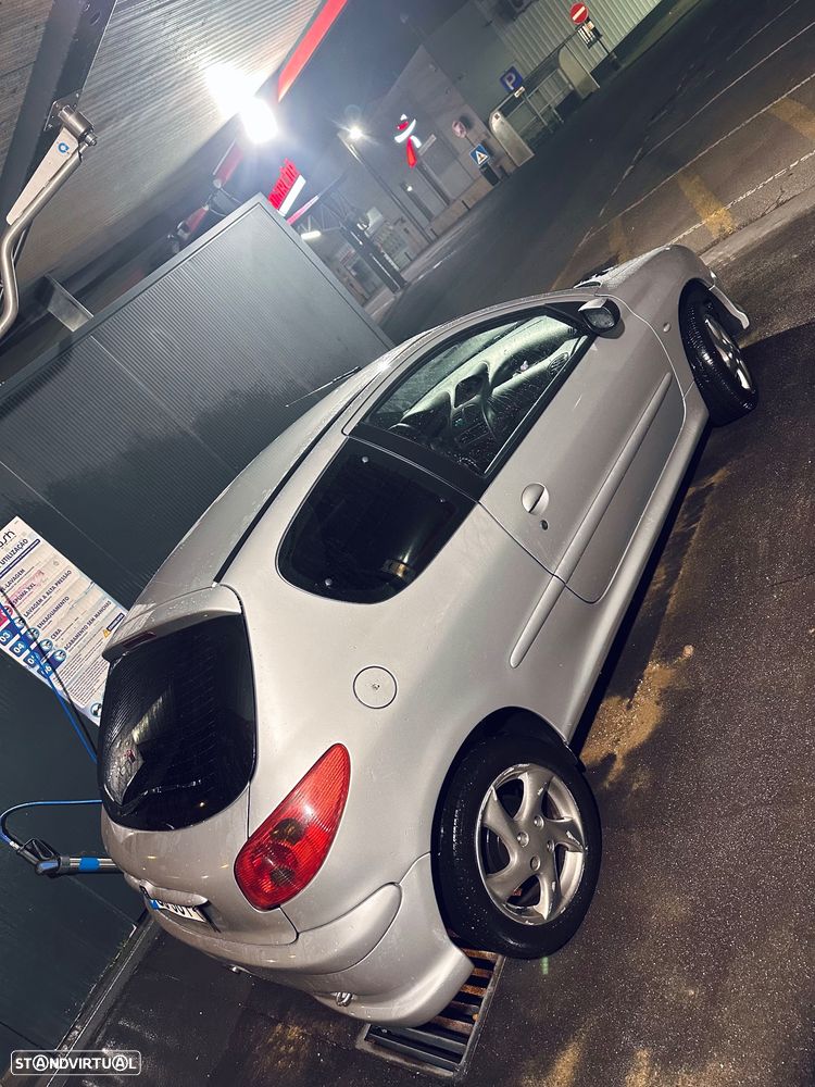 Peugeot 206