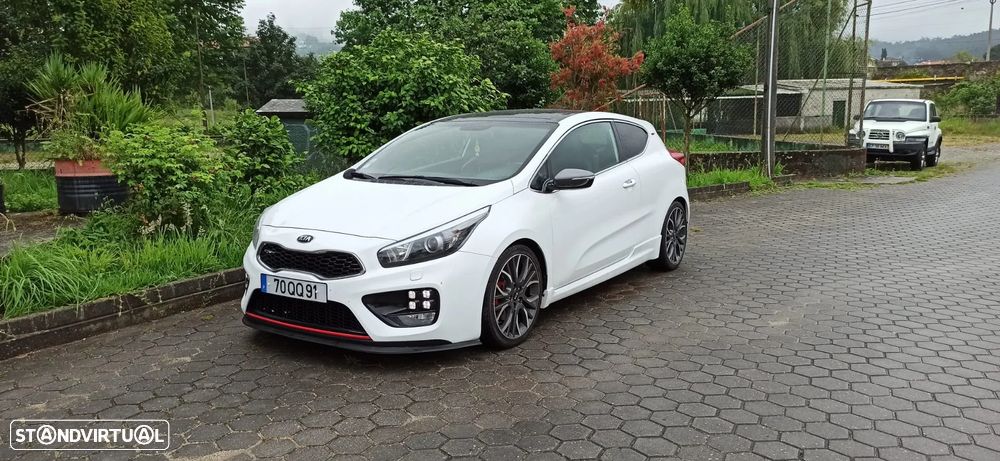 Kia Ceed S Coupé 1.6 T-GDi GT Top - 9