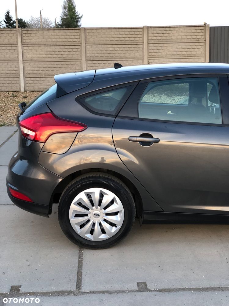 Ford Focus 1.5 EcoBlue STart-Stopp-System TITANIUM X - 6