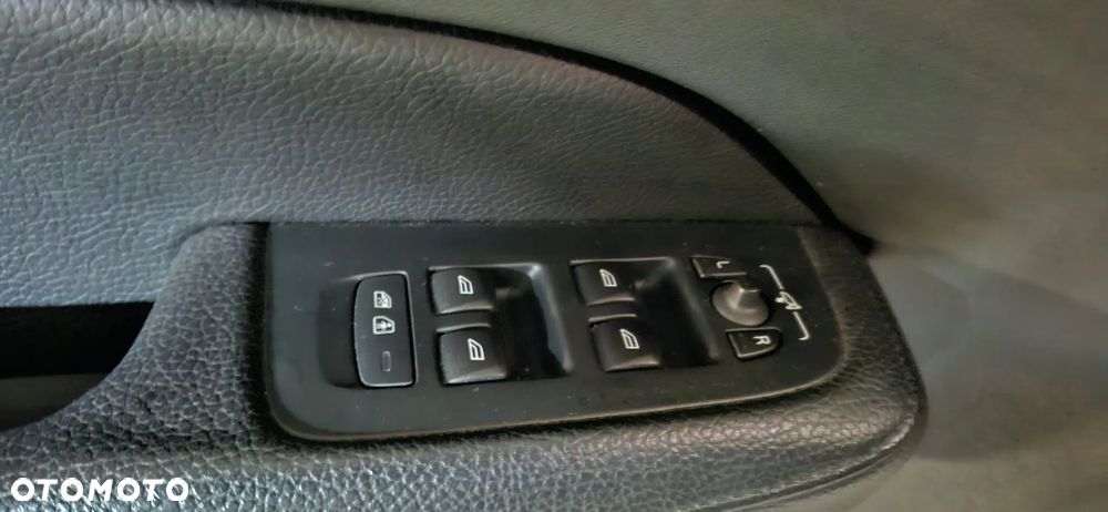 Volvo V60 D4 AWD - 15