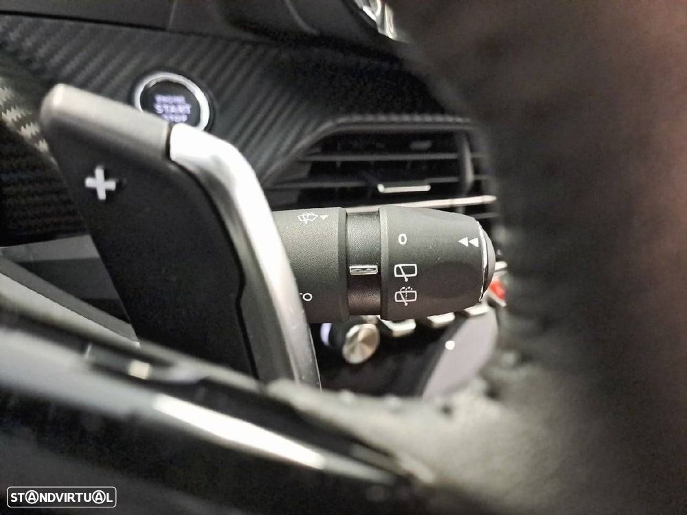 Peugeot 208 - 15
