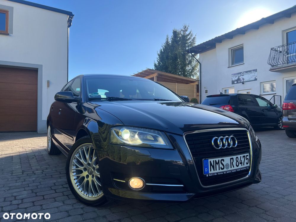 Audi A3 Sportback 1.6 TDI DPF S line Sportpaket - 6