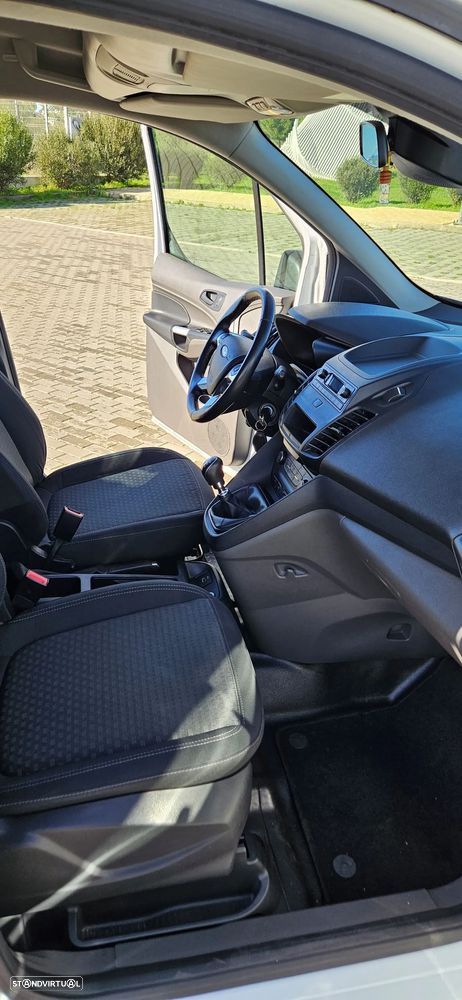 Ford Transit Connect - 26