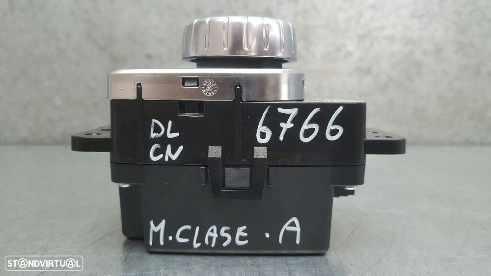 COMANDO MULTIFUNÇÕES MERCEDES-BENZ CLASSE A 2015 - 2