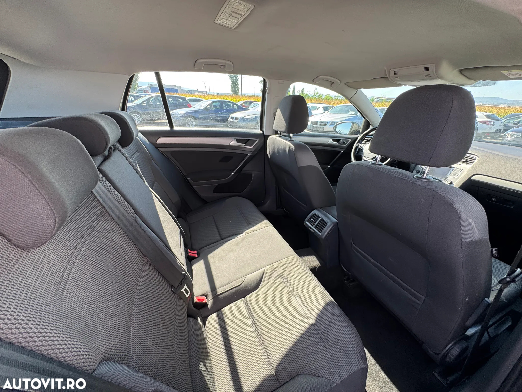 Volkswagen Golf 1.2 TSI BMT Trendline - 16
