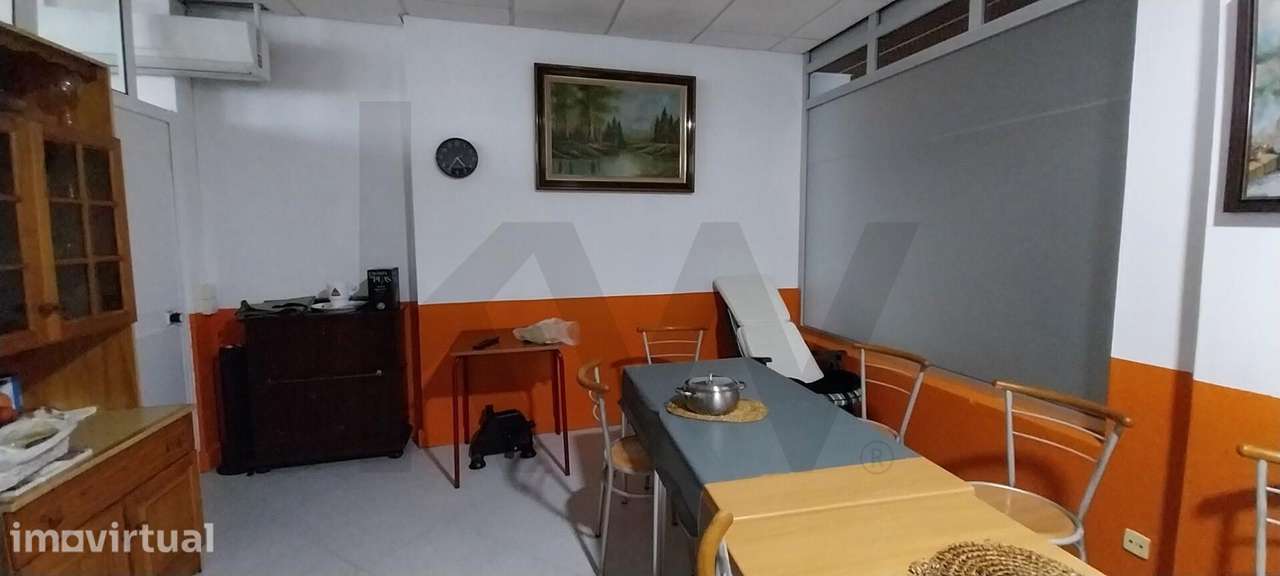 ☕️ Vende-se Café/Pastelaria em Pleno Funcionamento + Loja Adicional – - Grande imagem: 4/26