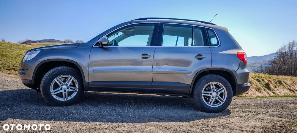 Volkswagen Tiguan 2.0 TDI DPF 4Motion Track & Field - 6
