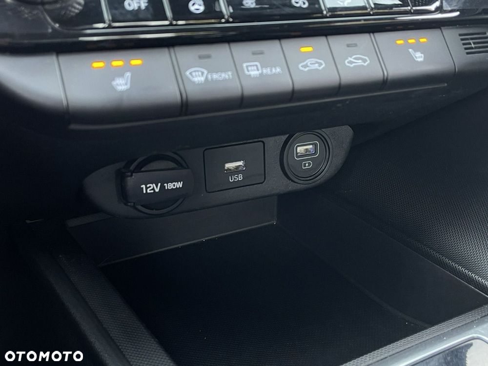 Hyundai Elantra - 21