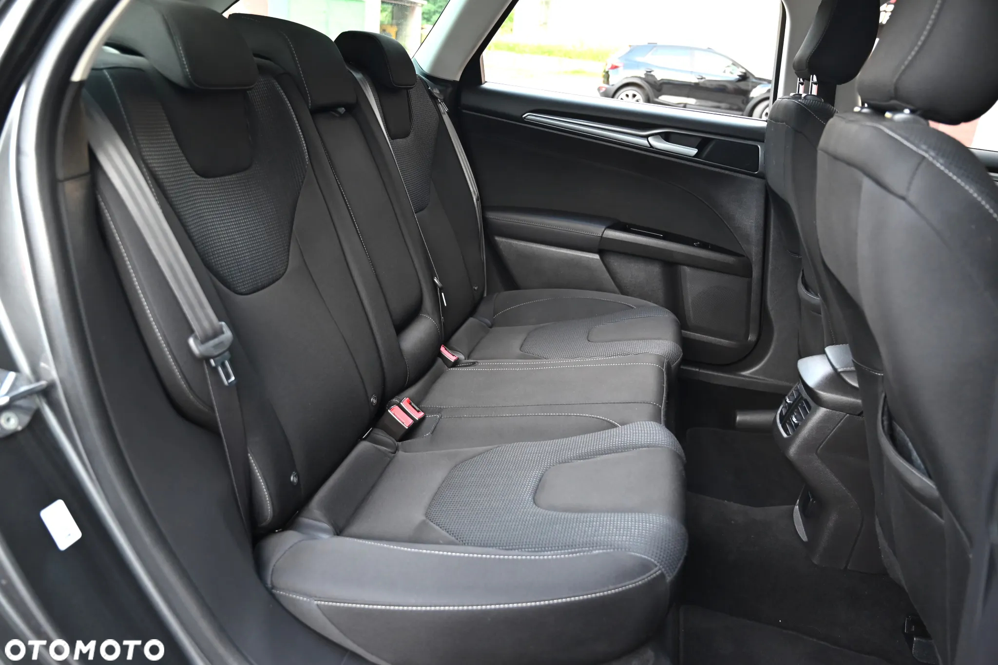 Ford Mondeo - 31