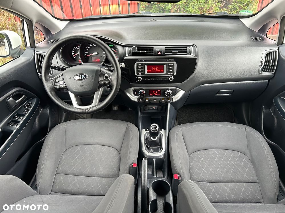 Kia Rio 1.4 Dream Team Edition - 15