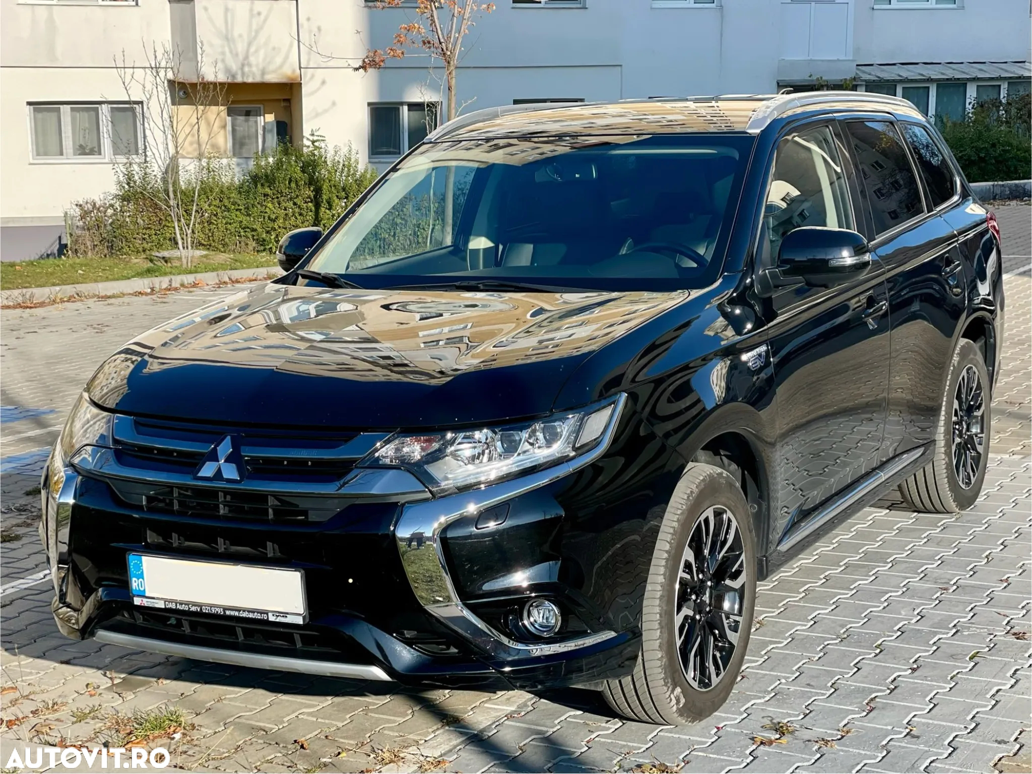Mitsubishi Outlander - 6