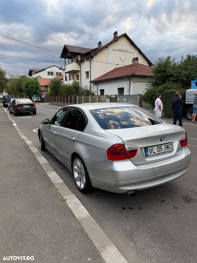 BMW Seria 3 320d - 5