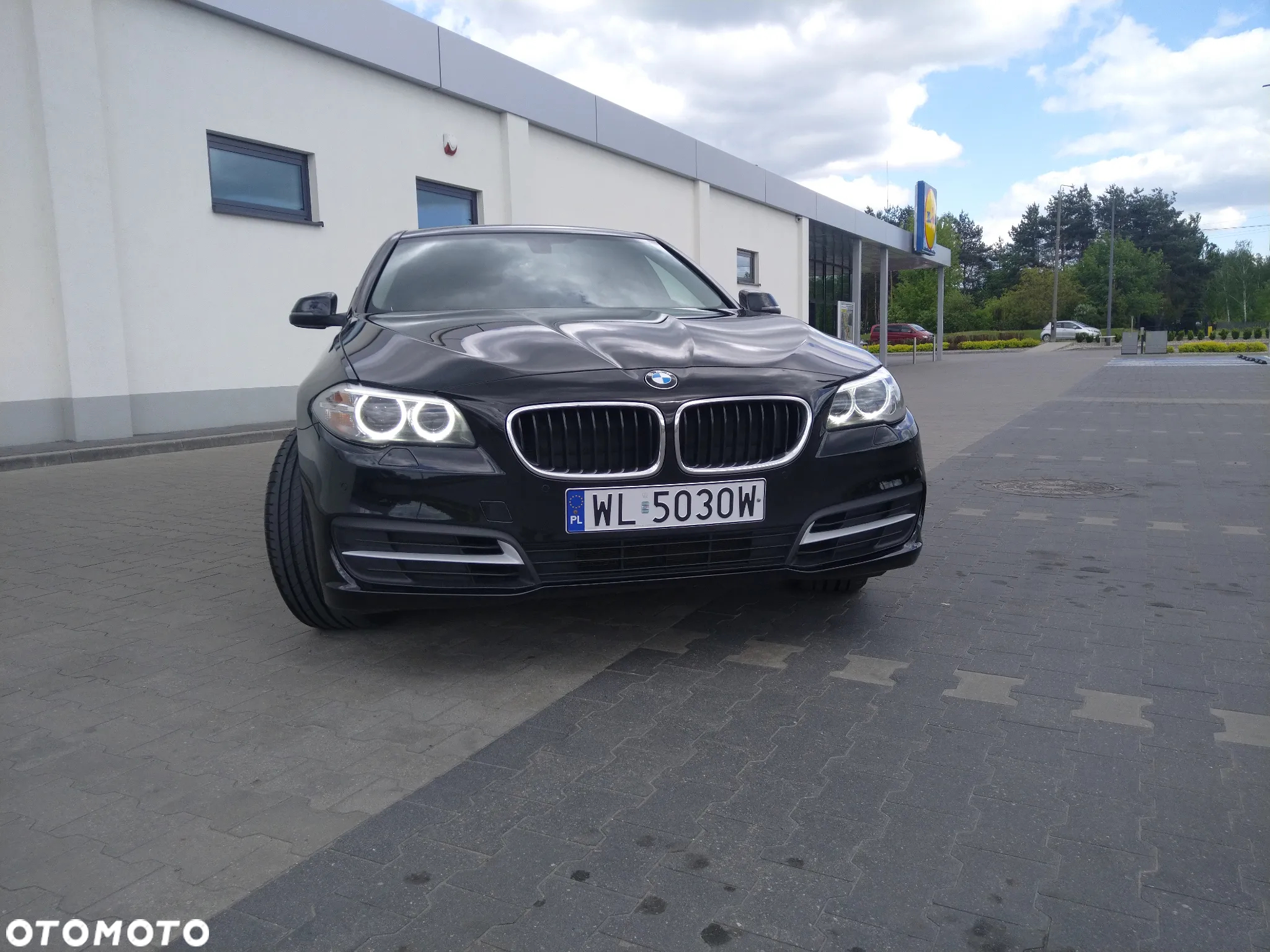 BMW Seria 5 520d xDrive - 18