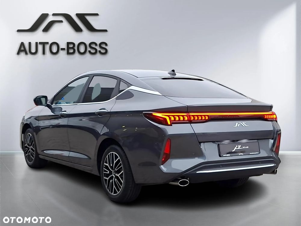 JAC J7 - 3