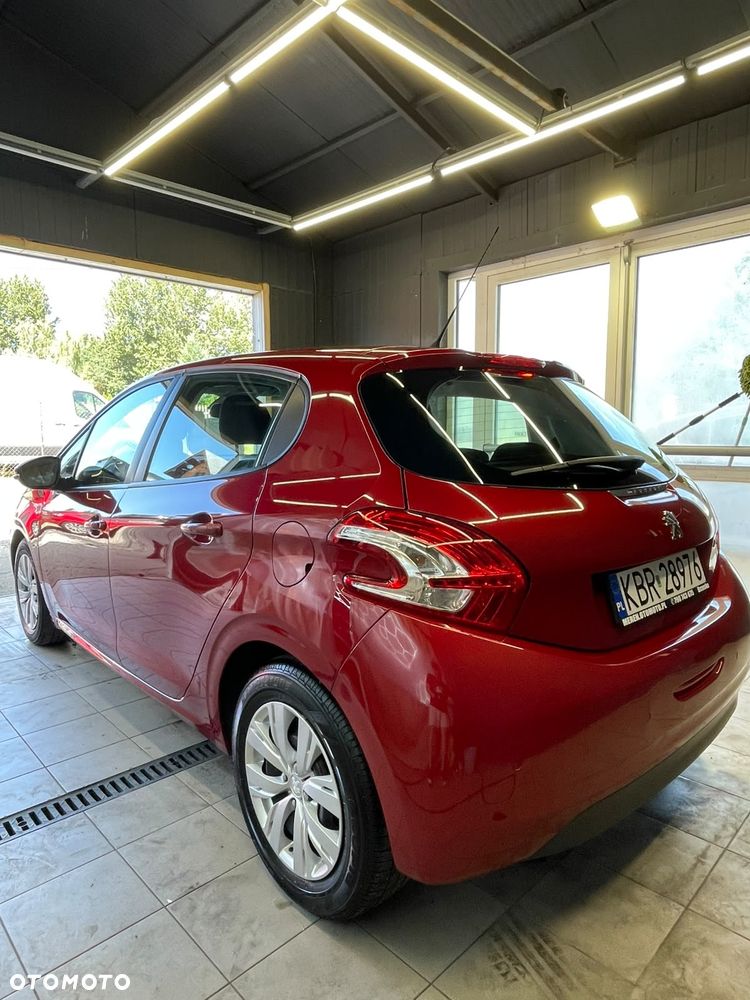 Peugeot 208 95 VTI Allure - 6
