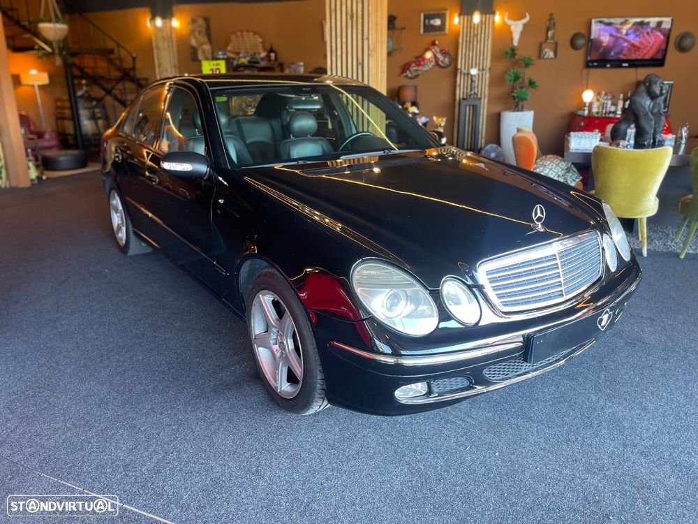 Mercedes-Benz E 220 CDi Elegance Aut. - 1