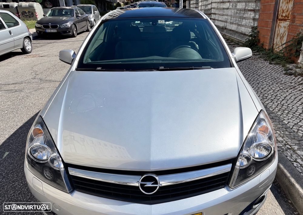 Opel Astra GTC 1.3 CDTi - 2