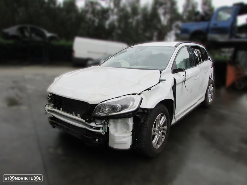 Volvo XC60 2.4 D (163CV) de 2014 - Peças Usadas (5422) - 2