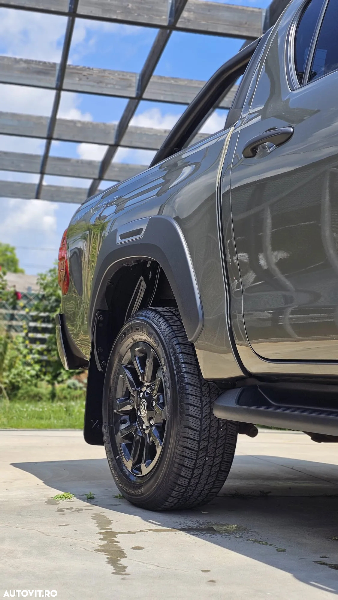 Toyota Hilux 2.8D 204CP 4x4 Double Cab AT Invincible Color Edition - 6