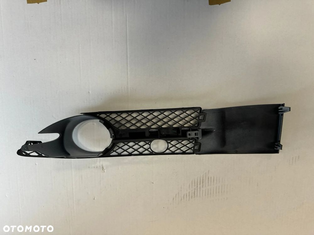 VW PHAETON kratka zderzaka prawa nowa - 2