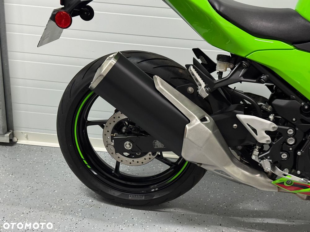 Kawasaki Ninja - 7