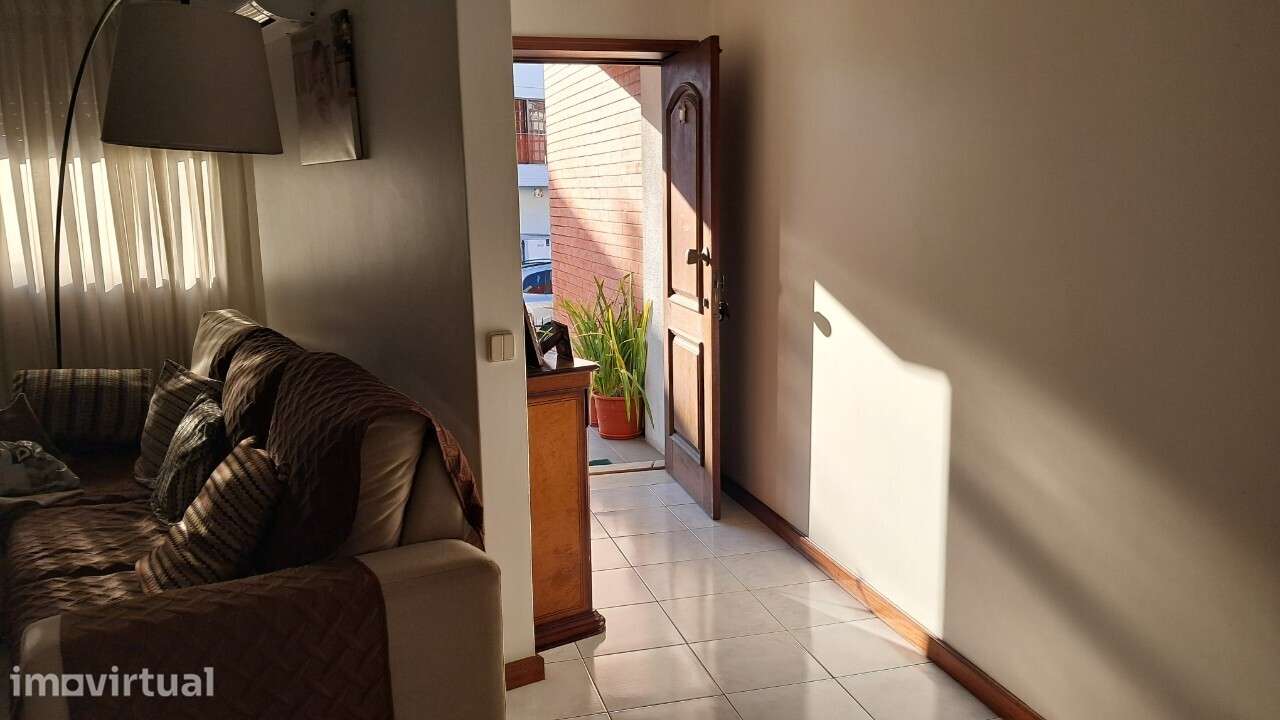 Comprar Moradia em Banda T3 em São João da Madeira - Grande imagem: 5/33