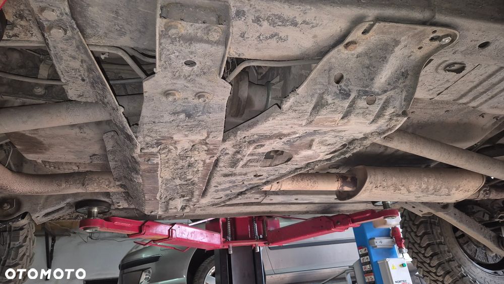 Jeep Grand Cherokee - 26