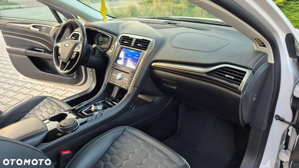 Ford Mondeo 2.0 EcoBlue Vignale - 12