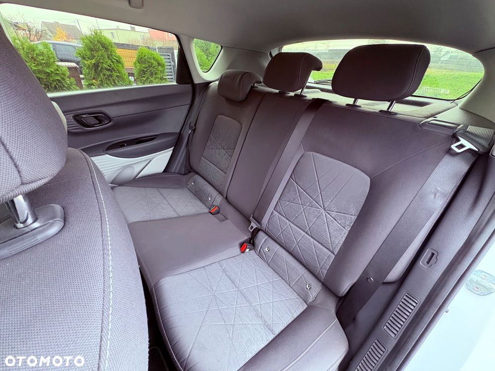 Hyundai Bayon 1.0 T-GDI Executive - 36