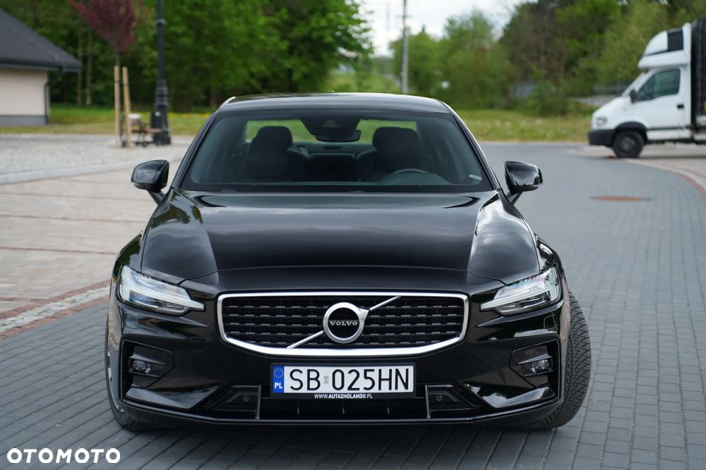 Volvo S60 T5 R-Design - 4