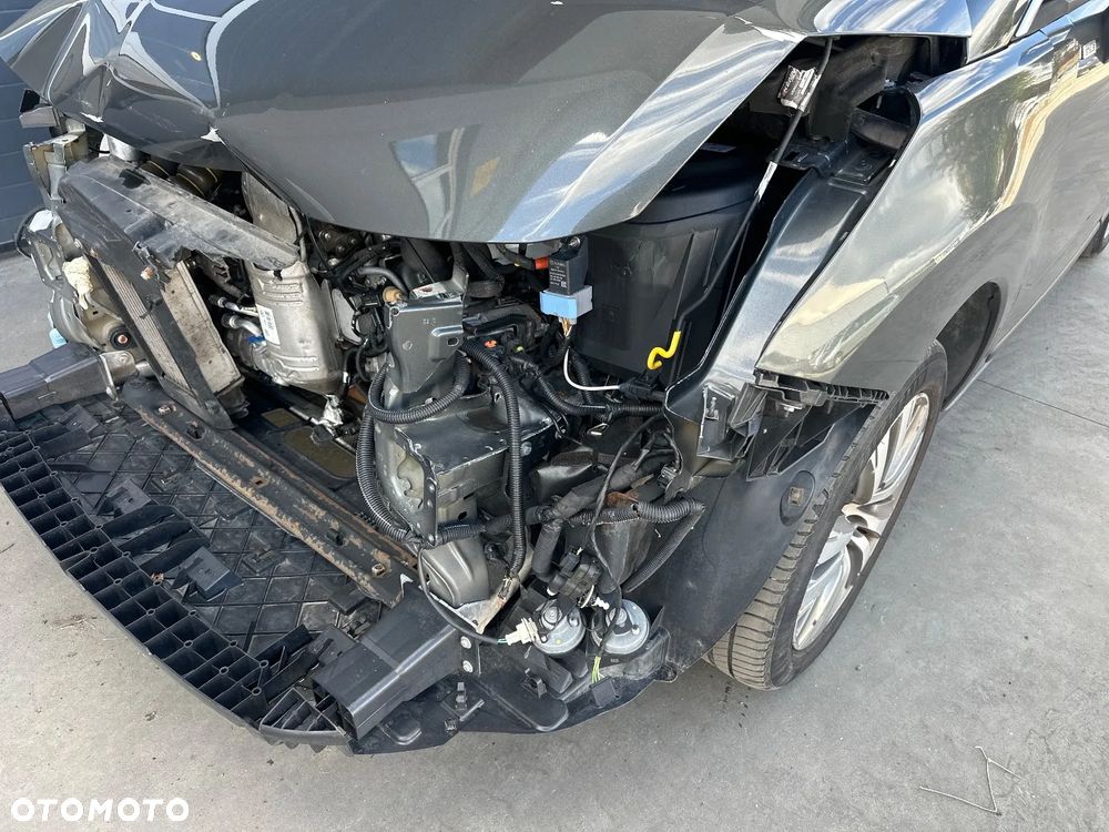 Peugeot 3008 1.6 BlueHDi Style S&S - 20